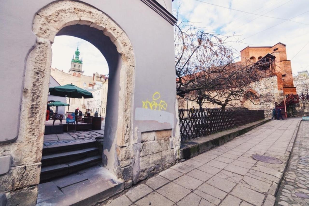 Ferienwohnung Cozy & New Furnished Flat In Old Town Of Lemberg Exterior foto